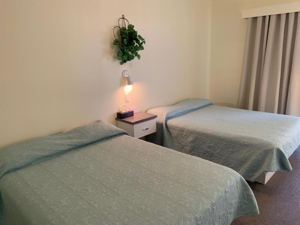 Room image 4