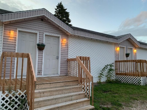 Auberge Motel Panorama image 29